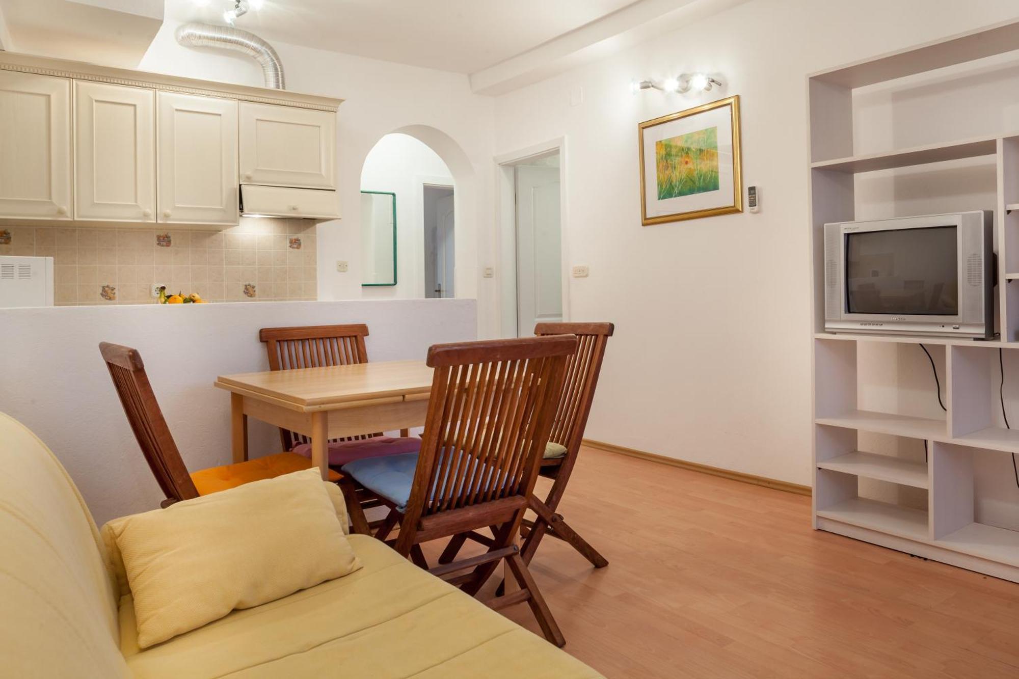 Apartments Leut 80M From The Sea 伯德古拉 客房 照片