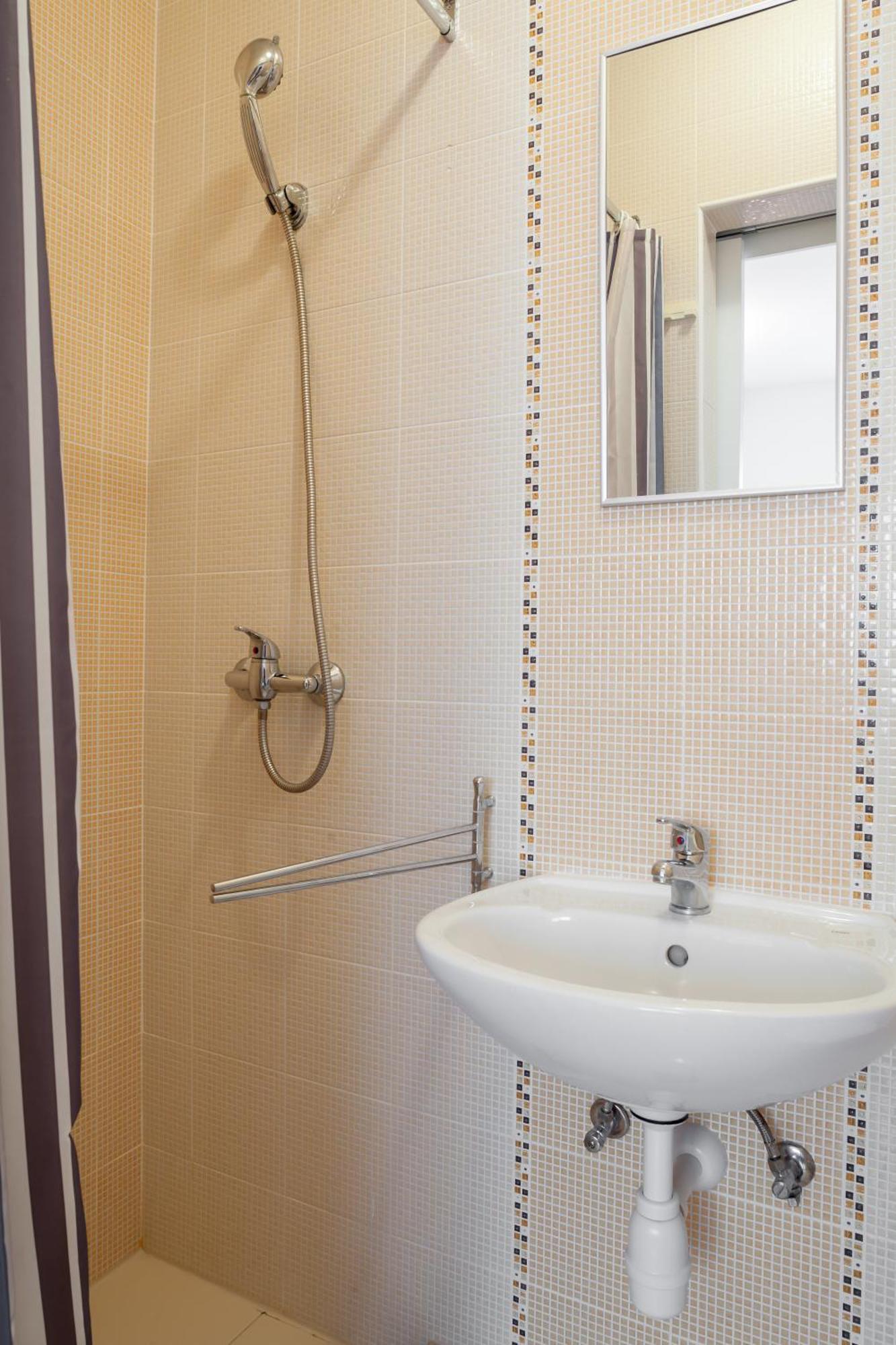 Apartments Leut 80M From The Sea 伯德古拉 客房 照片